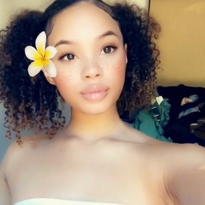 Meet your Posher, Kyla